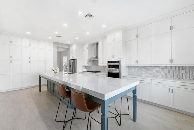 5314 Liberty Lane, Westlake, FL 33470