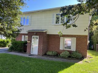 72 Highland Terrace, Manhasset, NY 11030