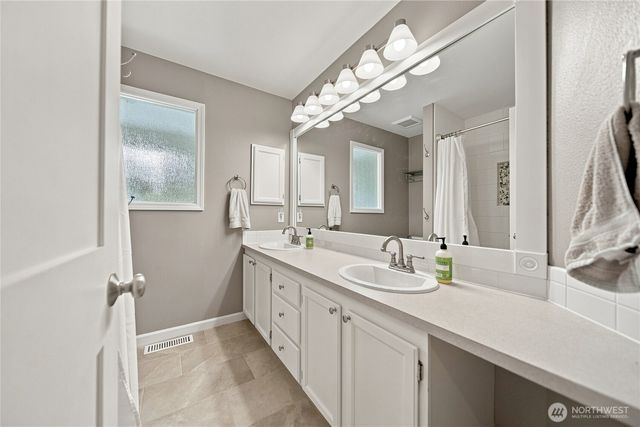 1154 NW Bramble Court, Silverdale, WA 98383