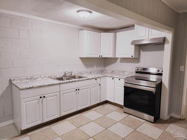 35 Pen Haven Dr, Pensacola, FL 32506