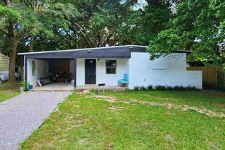 35 Pen Haven Dr, Pensacola, FL 32506