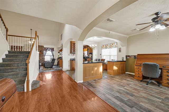 3518 Brookwood Drive, La Porte, TX 77571