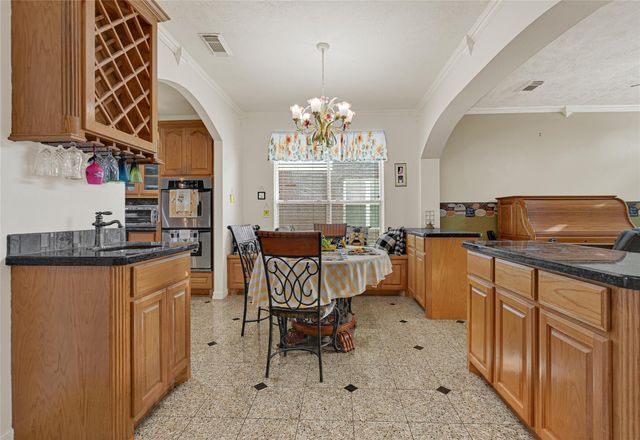 3518 Brookwood Drive, La Porte, TX 77571