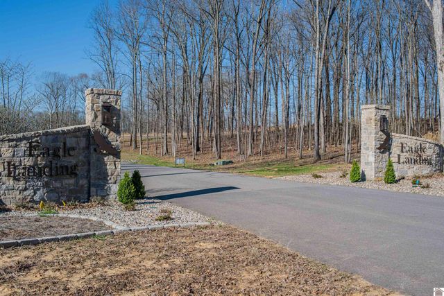 1140 Eagle Rest Dr., Grand Rivers, KY 42045