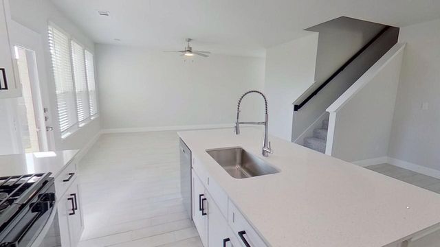 1212 Sydney Lane, Seagoville, TX 75159