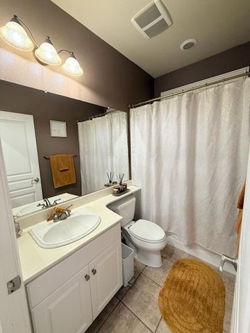 5820 Lagrande Way, Stockton, CA 95219