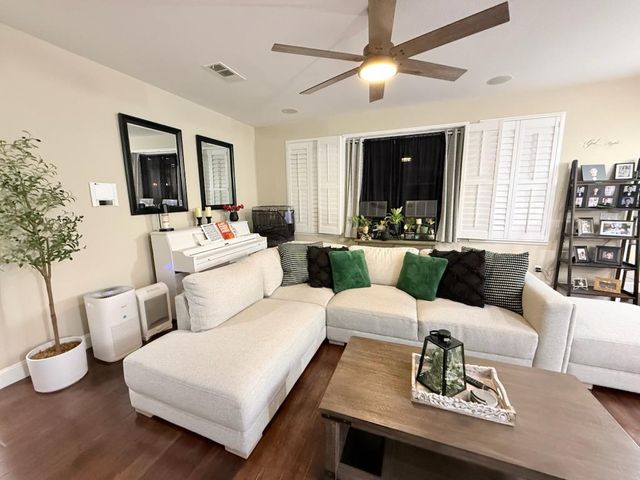 5820 Lagrande Way, Stockton, CA 95219