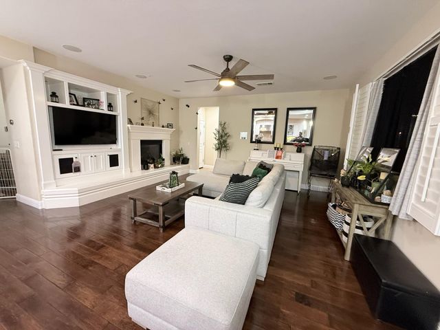 5820 Lagrande Way, Stockton, CA 95219