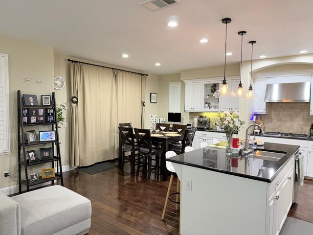 5820 Lagrande Way, Stockton, CA 95219