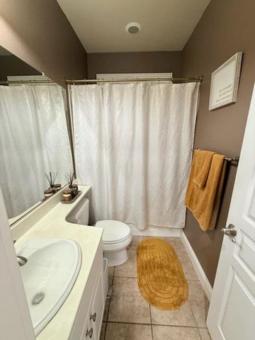 5820 Lagrande Way, Stockton, CA 95219