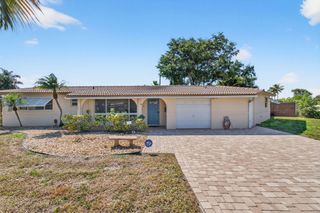 301 SE 8th Avenue, Deerfield Beach, FL 33441