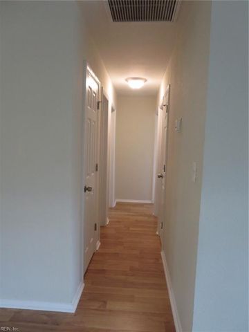 509 Lavender LN, Virginia Beach, VA 23462