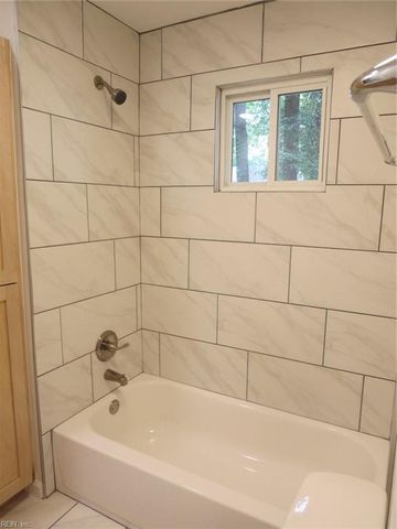 509 Lavender LN, Virginia Beach, VA 23462