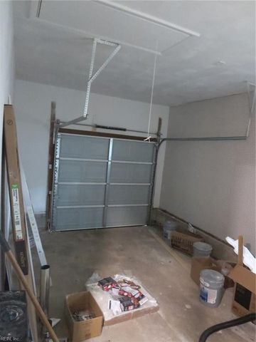 509 Lavender LN, Virginia Beach, VA 23462