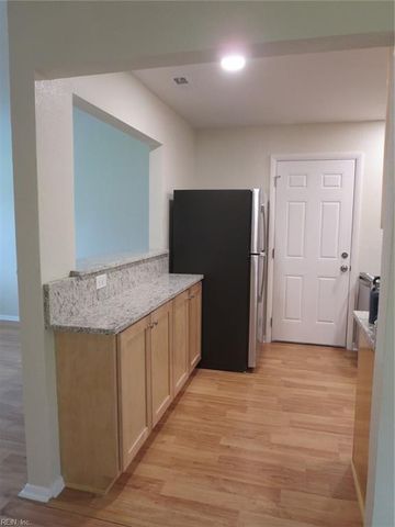 509 Lavender LN, Virginia Beach, VA 23462