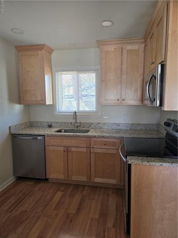 509 Lavender LN, Virginia Beach, VA 23462