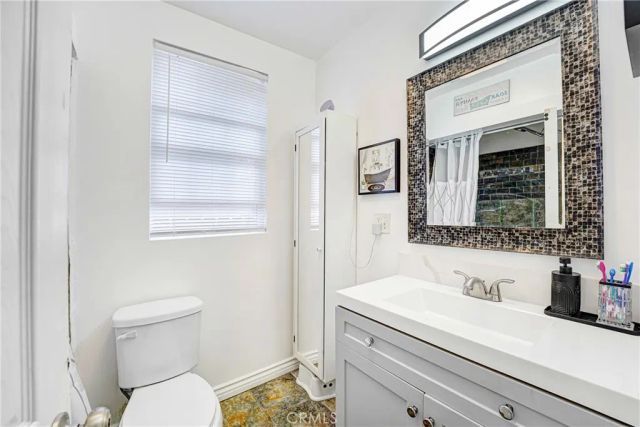 810 E 87th, Los Angeles, CA 90002