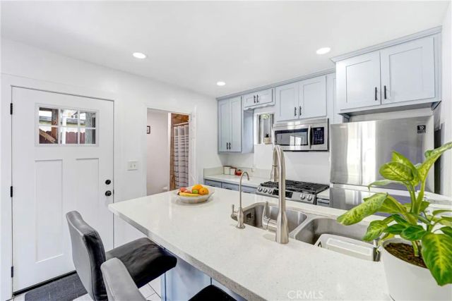 810 E 87th, Los Angeles, CA 90002