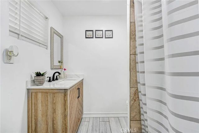 810 E 87th, Los Angeles, CA 90002