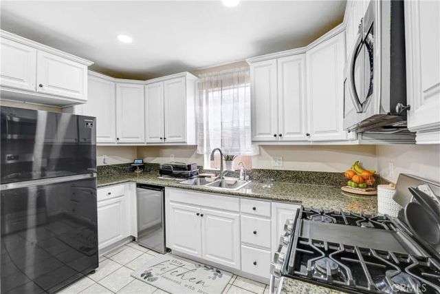 810 E 87th, Los Angeles, CA 90002