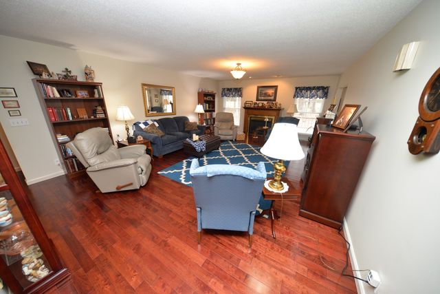 14687 N Lost Lake Lane, Mt Vernon, IL 62864