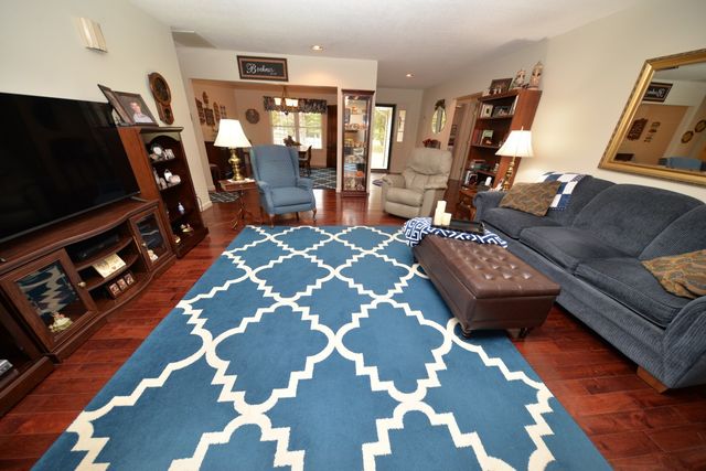 14687 N Lost Lake Lane, Mt Vernon, IL 62864