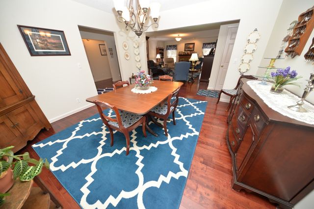 14687 N Lost Lake Lane, Mt Vernon, IL 62864