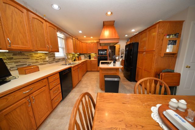 14687 N Lost Lake Lane, Mt Vernon, IL 62864