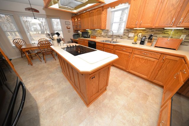 14687 N Lost Lake Lane, Mt Vernon, IL 62864