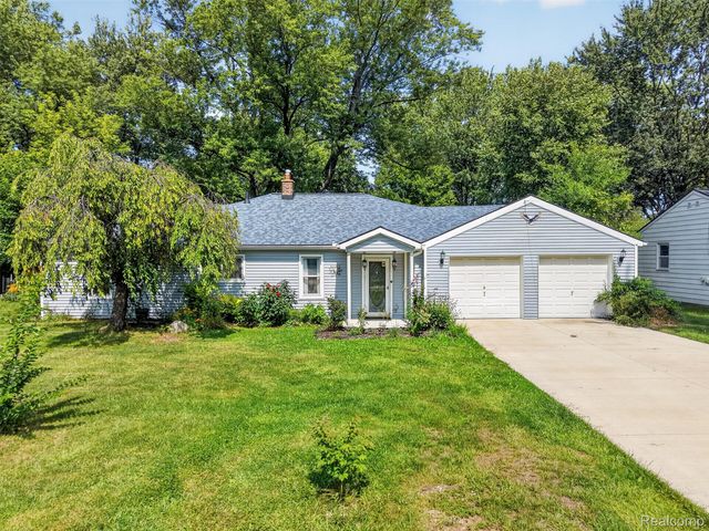 1832 Tamm Avenue, Rochester Hills, MI 48309