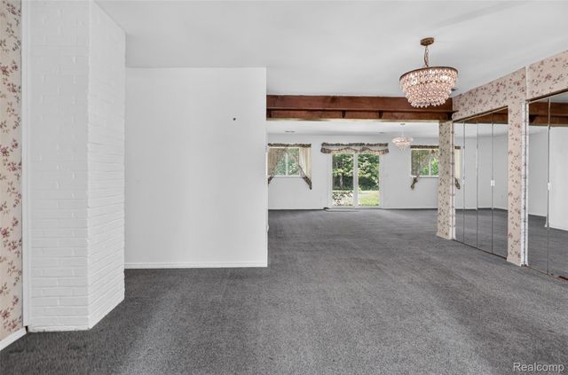 1832 Tamm Avenue, Rochester Hills, MI 48309