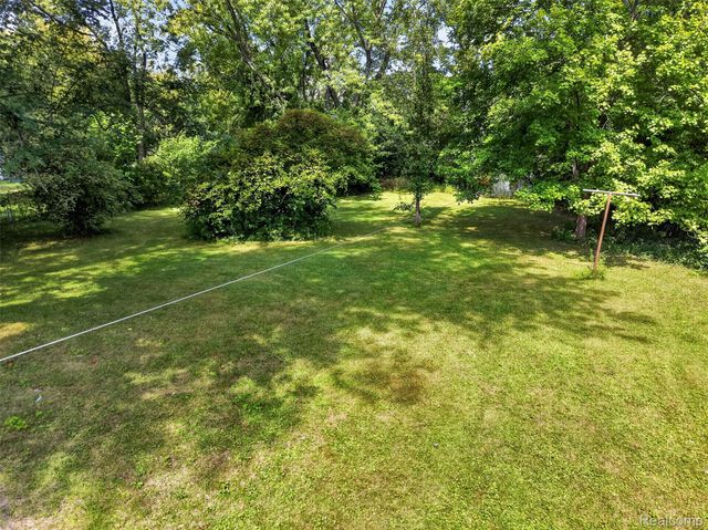 1832 Tamm Avenue, Rochester Hills, MI 48309