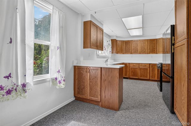 1832 Tamm Avenue, Rochester Hills, MI 48309