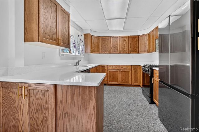 1832 Tamm Avenue, Rochester Hills, MI 48309
