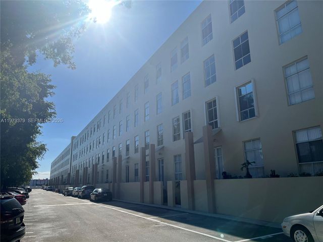 7420 W 20th Ave 449, Hialeah, FL 33016