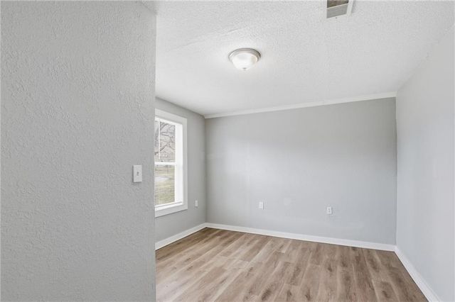 13301 7th Street, Grandview, MO 64030