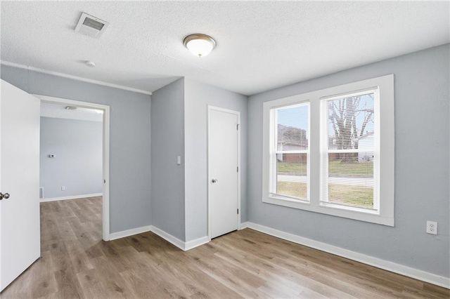 13301 7th Street, Grandview, MO 64030