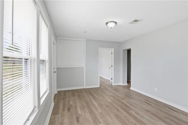 13301 7th Street, Grandview, MO 64030