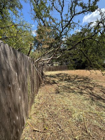 1196 EM Franklin Ave, Austin, TX 78721