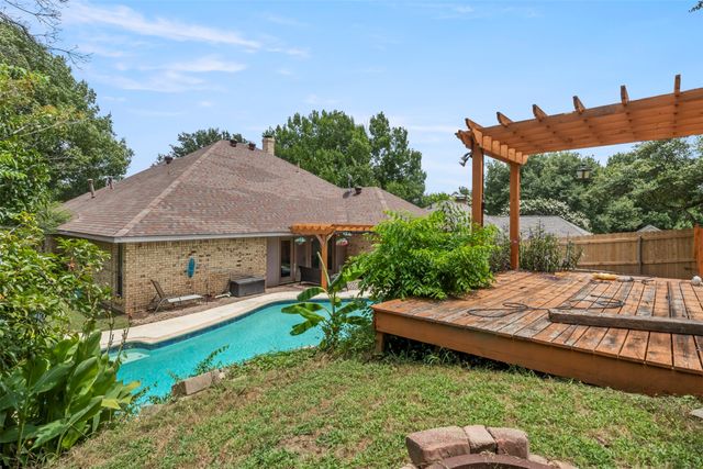 2014 Royal Crest Drive, Garland, TX 75043