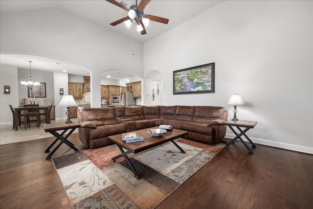 12741 Bella Roma Drive, Fort Worth, TX 76126