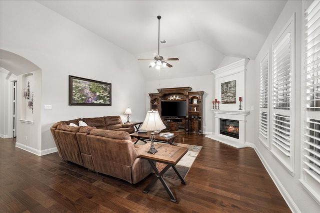 12741 Bella Roma Drive, Fort Worth, TX 76126