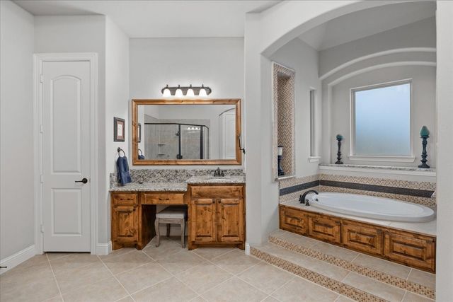 12741 Bella Roma Drive, Fort Worth, TX 76126