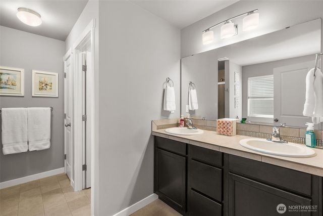 16208 78th Avenue Ct E, Puyallup, WA 98375