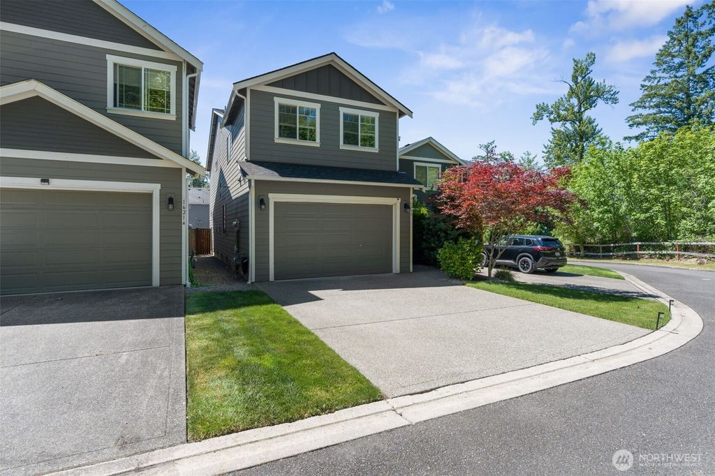 16208 78th Avenue Ct E, Puyallup, WA 98375