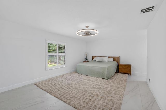 6188 Celadon Circle, Palm Beach Gardens, FL 33418