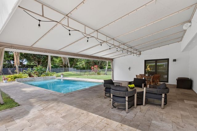 6188 Celadon Circle, Palm Beach Gardens, FL 33418
