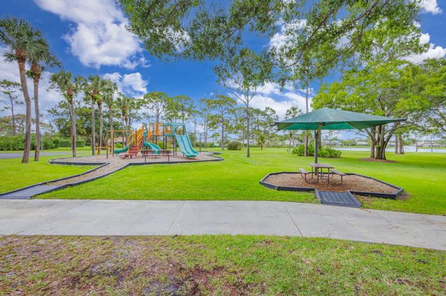 6188 Celadon Circle, Palm Beach Gardens, FL 33418