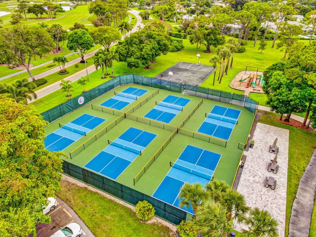 6188 Celadon Circle, Palm Beach Gardens, FL 33418