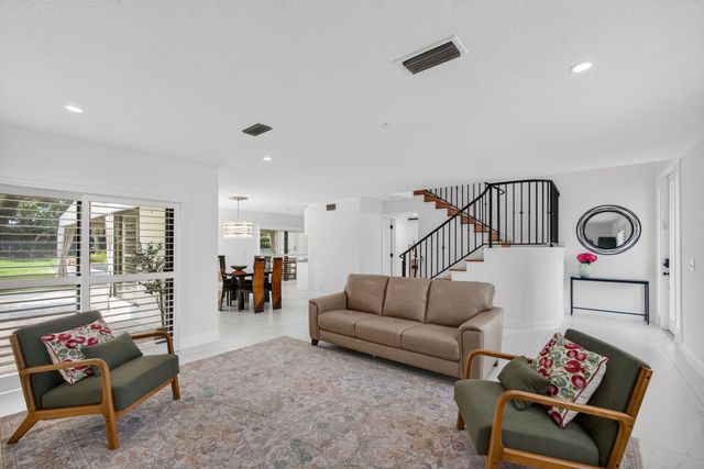 6188 Celadon Circle, Palm Beach Gardens, FL 33418